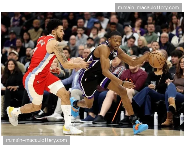 国王灰熊对决国王9分客场取胜 福克斯速度优势撕裂防守